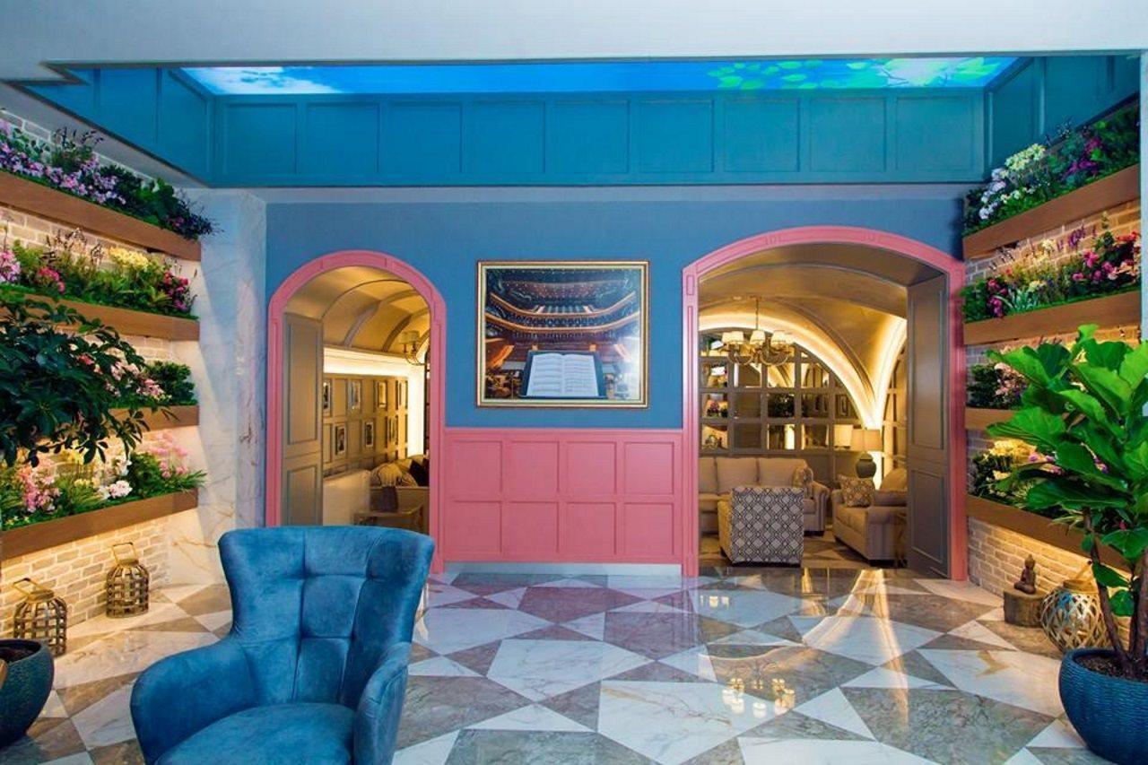Theatrum Hotel Baku Exteriér fotografie The lobby of the hotel