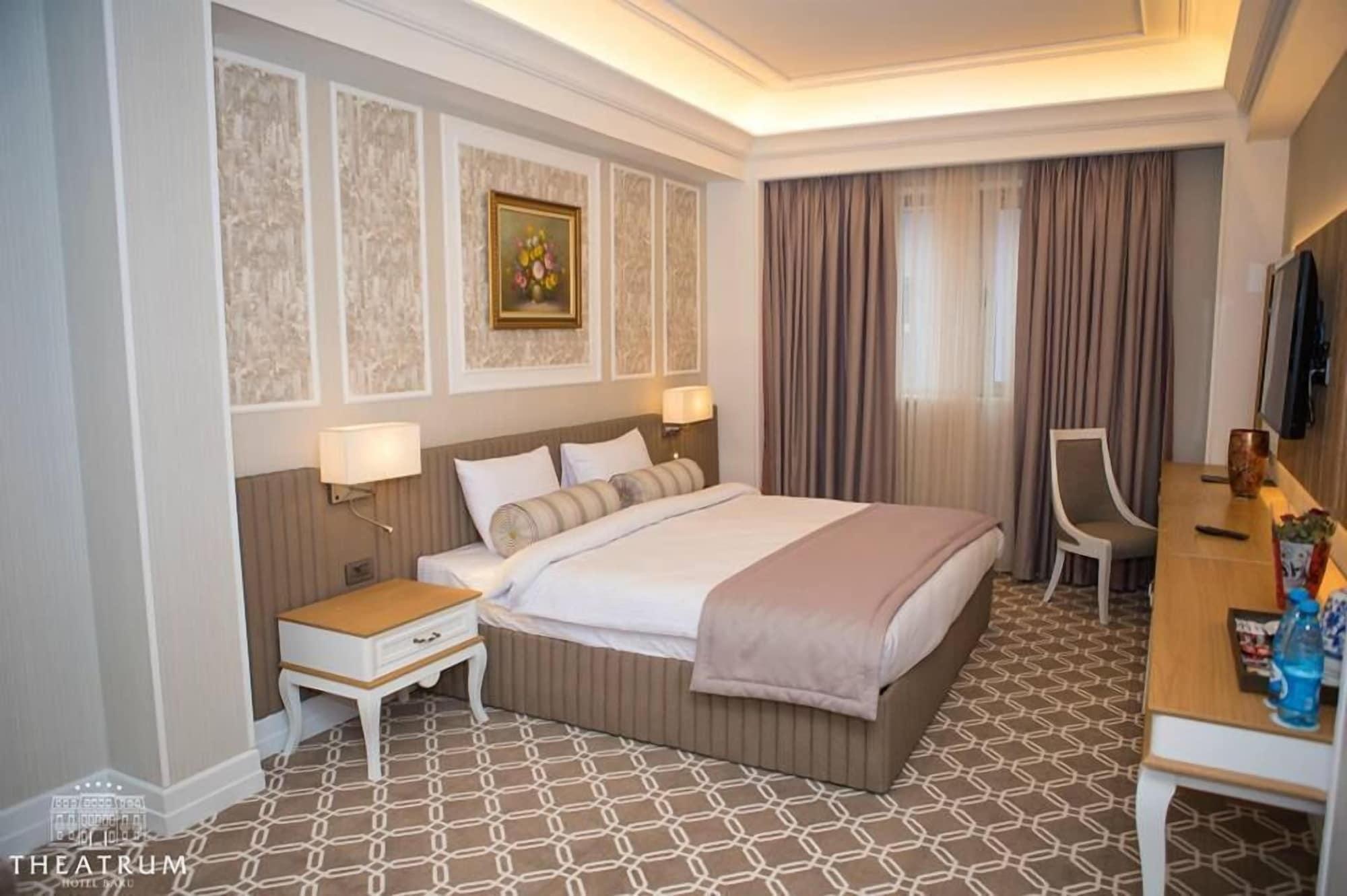 Theatrum Hotel Baku Exteriér fotografie A bedroom at the hotel