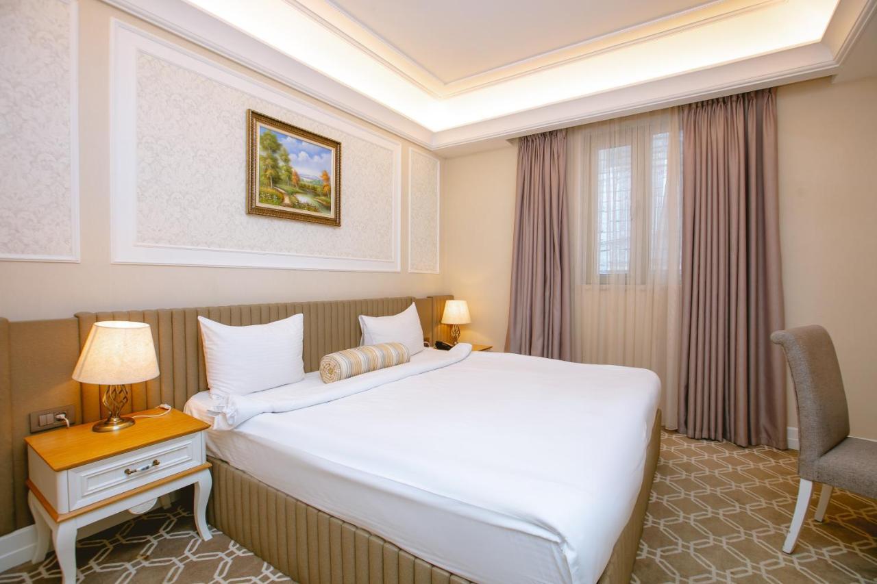 Theatrum Hotel Baku Exteriér fotografie Deluxe room
